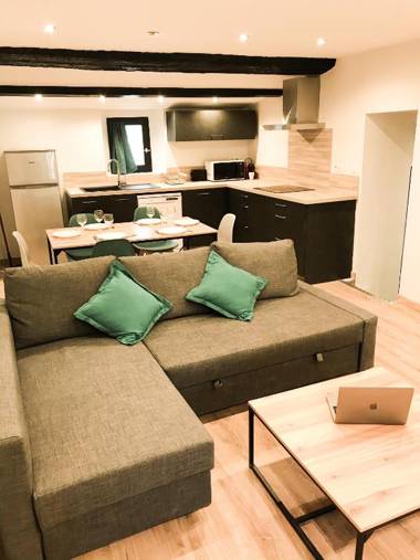 T3 duplex design hypercentre Cathédrale Narbonne