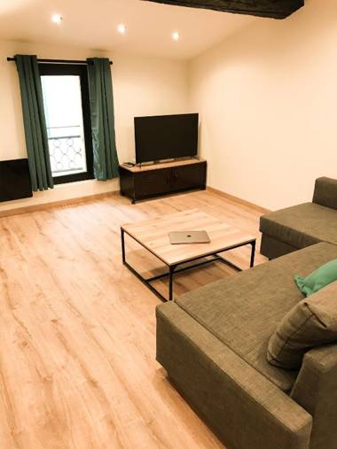 T3 duplex design hypercentre Cathédrale Narbonne