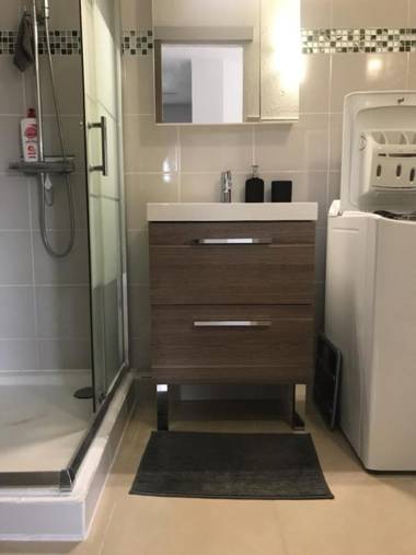 Beautiful apartment with private pool and balcony!