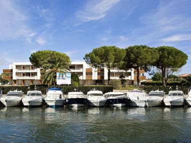 Luxury apartment with large terrace located on a marina