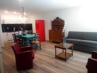 Les Platanes du Domaine piscine