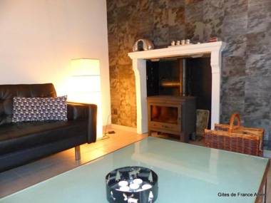 Gîte Agonges 3 pièces 4 personnes - FR-1-489-36