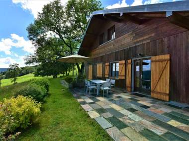 Beautiful Chalet Amidst Mountains in Saulxures-sur-Moselotte