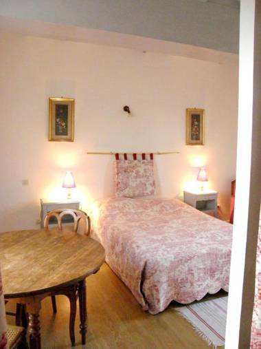 Maison de 4 chambres avec jardin amenage et wifi a Berville