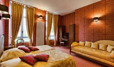 La Maison Des Officiers