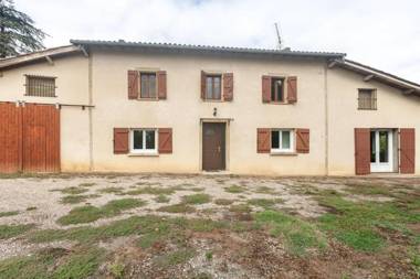 Maison de 3 chambres avec wifi a Puycelsi