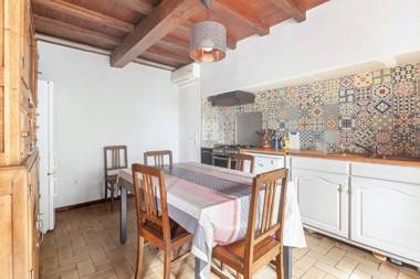 Maison de 3 chambres avec wifi a Puycelsi