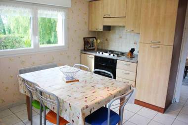 Appartement de 2 chambres avec vue sur la mer jardin amenage et wifi a Trevou Treguignec