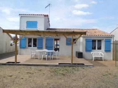 Villa La Faute-sur-Mer 2 bedrooms 6 persons - FR-1-476-91