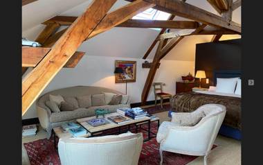 Manoir de La Croix Saint Louis "Luxury Guest House"