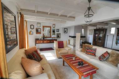 Luxury 3 bedroom villa with pool