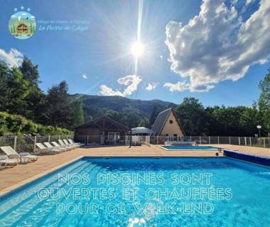 Village de chalets et camping La Pierre de l'Aigle