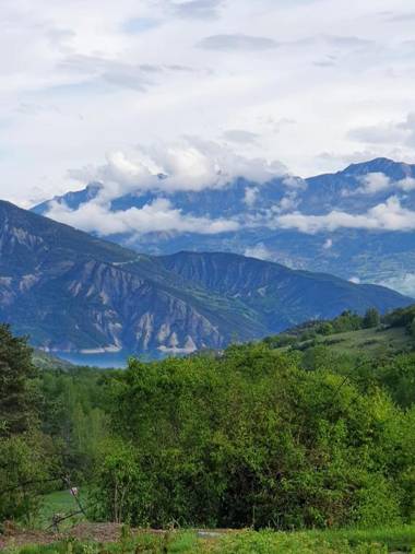 Village de chalets et camping La Pierre de l'Aigle