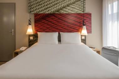 ibis Pontorson Baie Du Mont Saint Michel