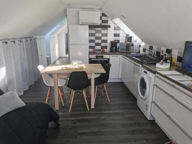 Between Mont Saint Michel and Saint-malo