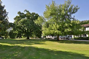 La Chapelle aux Acacias