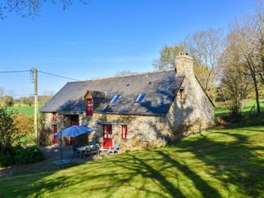 Beautiful Breton house near the sea and just 20km from Mont Saint Michel!