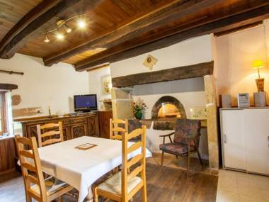 Gîte Hautefort 2 pièces 2 personnes - FR-1-616-164