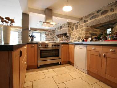 Gîte Saint-Julien-Chapteuil 4 pièces 8 personnes - FR-1-582-296