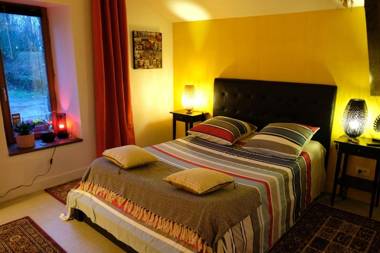 La Maison Jaune à la Janaie