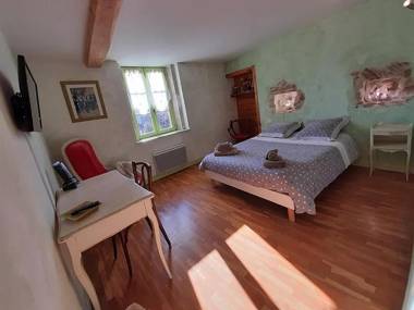 GITE DU ROY D'AMONT (Plaine de l'Ain)