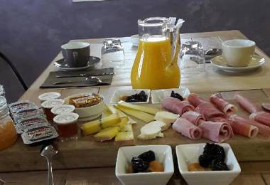 GITE DU ROY D'AMONT (Plaine de l'Ain)