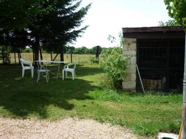 Gîte Ébreuil 3 pièces 4 personnes - FR-1-489-19