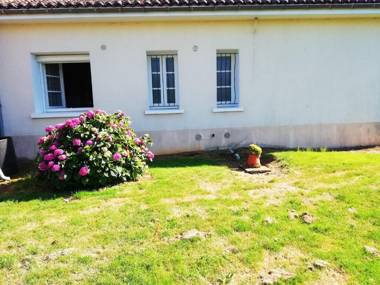 Maison de 3 chambres avec jardin amenage a Montbron