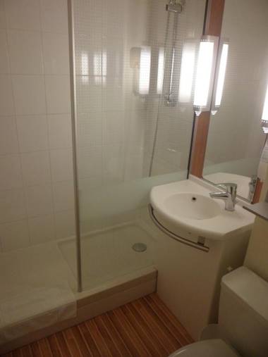 ibis les Etangs des Moines