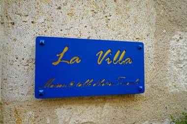LA VILLA