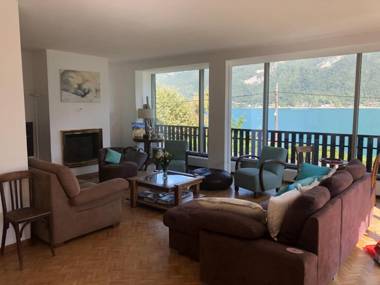 Angel Services - LA MAISON DU LAC