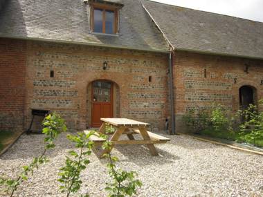 Spacious Cottage with Private Garden in Normandy