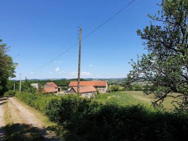 Enjoy the peace and nature in this gite with a pleasant garden and great views