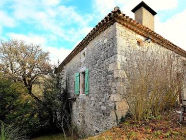 Heritage Holiday Home in Bagat en Quercy with Garden
