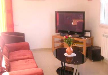 Maison de 4 chambres a Plougrescant a 400 m de la plage avec vue sur la mer jardin clos et wifi