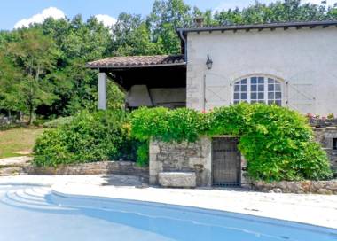 Maison de 2 chambres avec piscine privee jardin amenage et wifi a Bruniquel