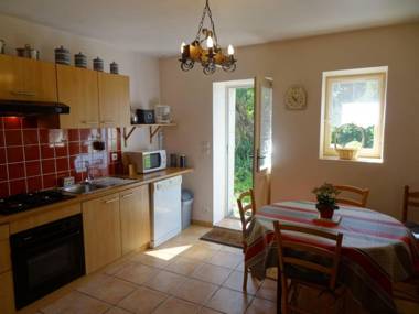 Gîte Luzillé 3 pièces 4 personnes - FR-1-381-303