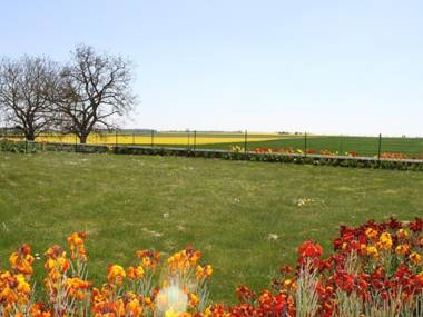 Gîte Lerné 4 pièces 5 personnes - FR-1-381-486