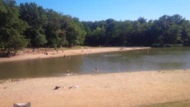 Etang Vallier Resort