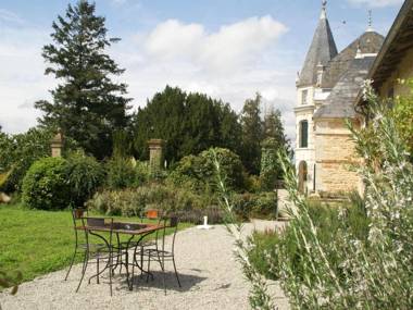 Holiday Home in Pressac with Swimming Pool Pond Heating