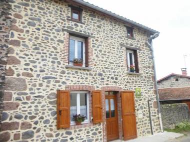 Gîte Mazerat-Aurouze 5 pièces 8 personnes - FR-1-582-220