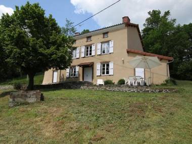 Gîte Mazerat-Aurouze 5 pièces 9 personnes - FR-1-582-217