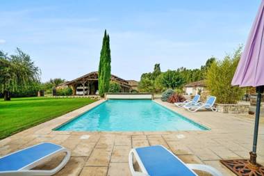 Villa de 4 chambres avec piscine privee jardin amenage et wifi a Saint Sylvestre sur Lot