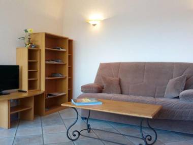 Gîte Merle-Leignec 2 pièces 2 personnes - FR-1-496-45