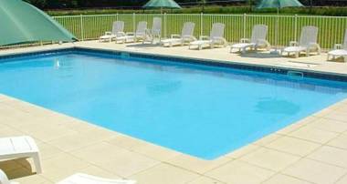 Maison de 5 chambres avec piscine partagee jardin amenage et wifi a Saint Vincent la Chatre