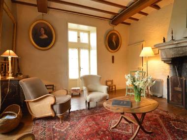 Gorgeous Mansion with Pool in Saint Paul du Bois