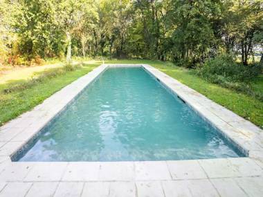 Former train station with private heated swimming pool and fantastic garden!