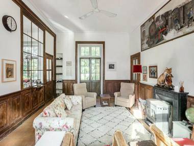 Former train station with private heated swimming pool and fantastic garden!