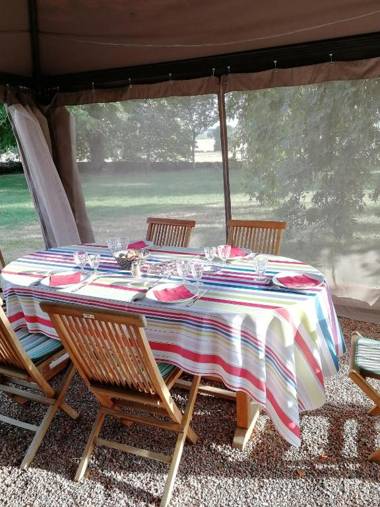 Chambres d'Hôtes - Domaine Des Perrières