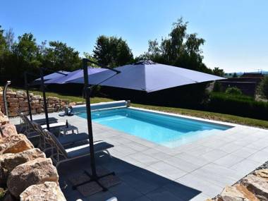 Gorgeous Holiday Home in Martigny le Comte with private Pool